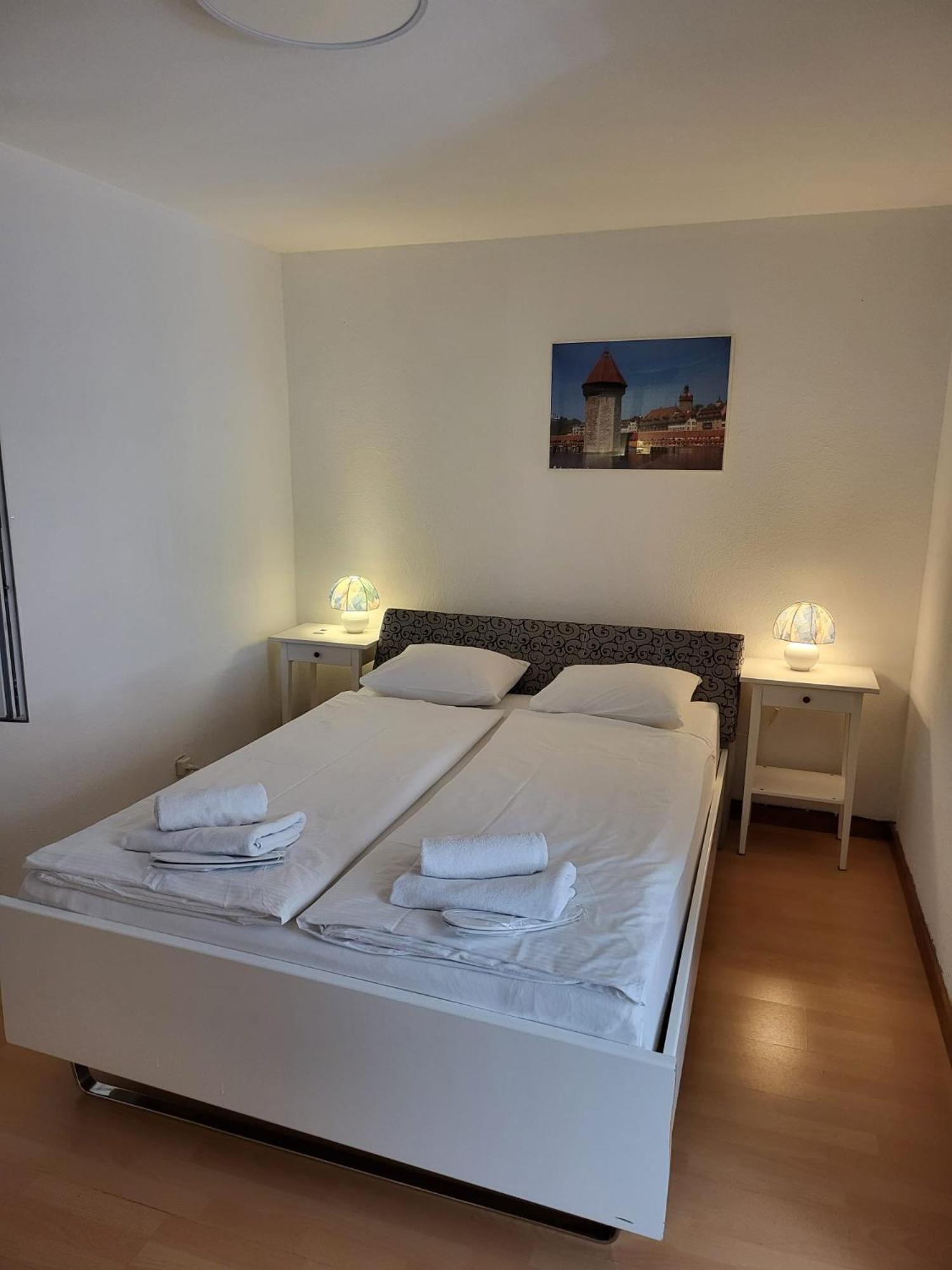 Bastis Central Guesthouse Lucerne City Exterior foto