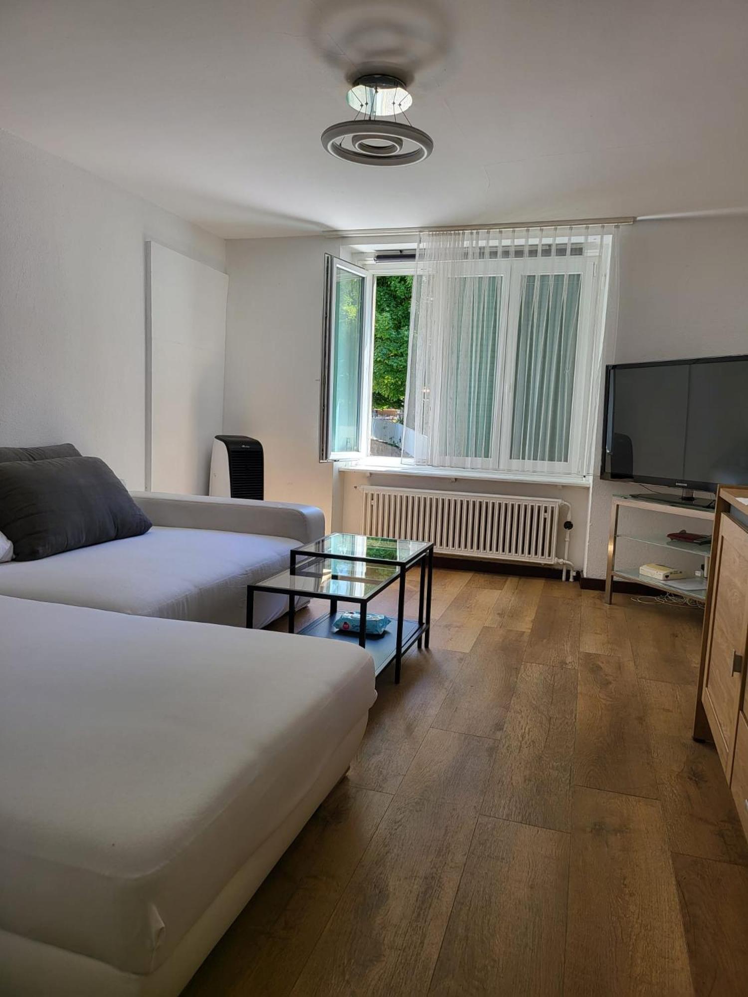Bastis Central Guesthouse Lucerne City Exterior foto